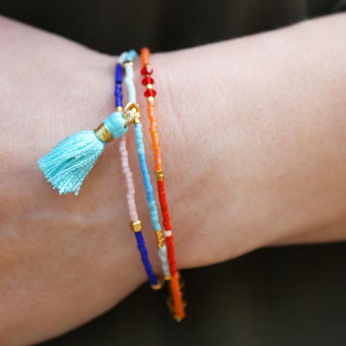 Armband mit Quaste und Perlen