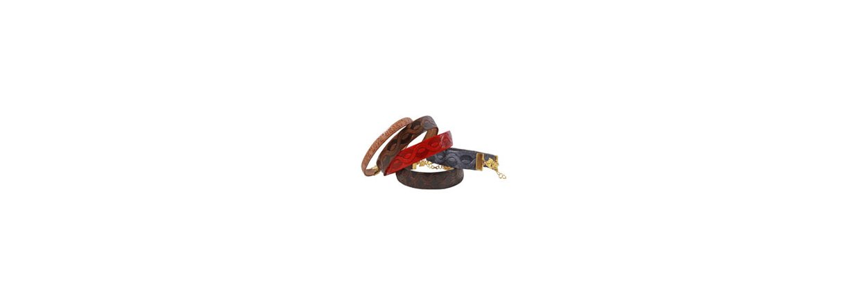 DIY Bracelet with patterned leather