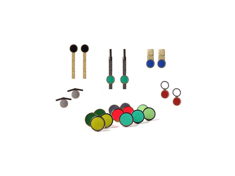 DIY | Earrings with enamel circles