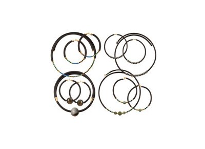 DIY | Jewellery with memory wire and rubber cord