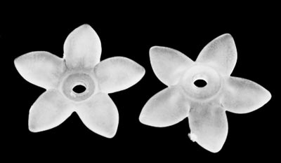 Acrylic flowers with pointed petals, transparent, 17x3mm, 6pcs.