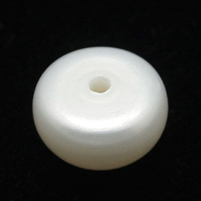 Freshwater pearl, white, flat back, round, half-drilled 5.5-6mm, A-grade, 2pcs
