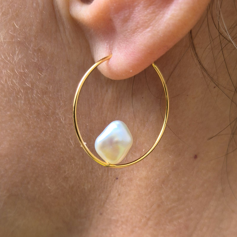 Freshwater pearl, half-drilled, white, baroque, ca. 9x7x5mm, A-grade, 4pcs