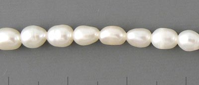 Freshwater pearl, full strand, small, white, rice shape, 3x2mm, A-grade, ca. 115 pcs