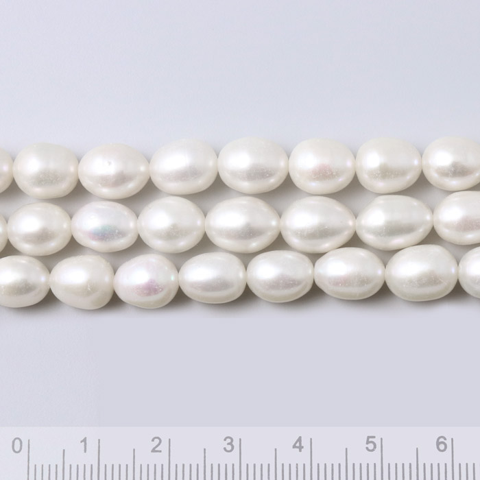 Freshwater pearl, white, oval, ca. 8x5.5mm, A-grade, 6pcs