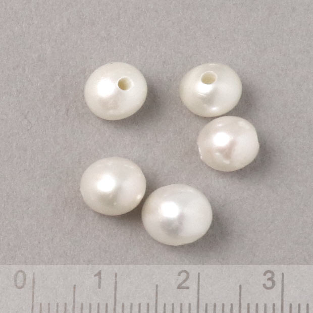 Frershwaterpearl, white, round, ca. 6 mm, potato, LARGE 1.5mm hole, 6pcs