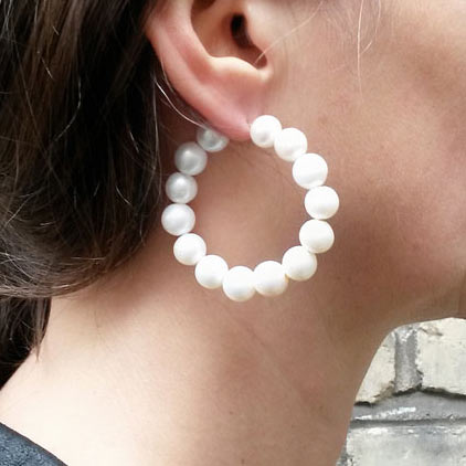 Frershwaterpearl, white, round, ca. 6 mm, potato, LARGE 1.5mm hole, 6pcs