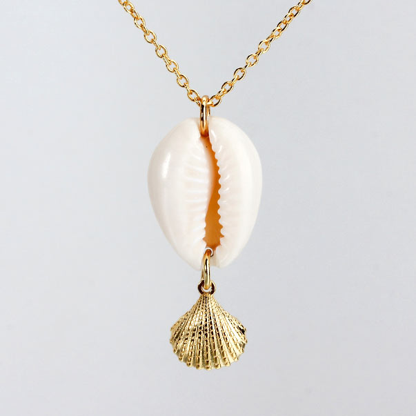 Pendant, Sea shell with loop, gold plated silver 12x10x3mm, 1pc