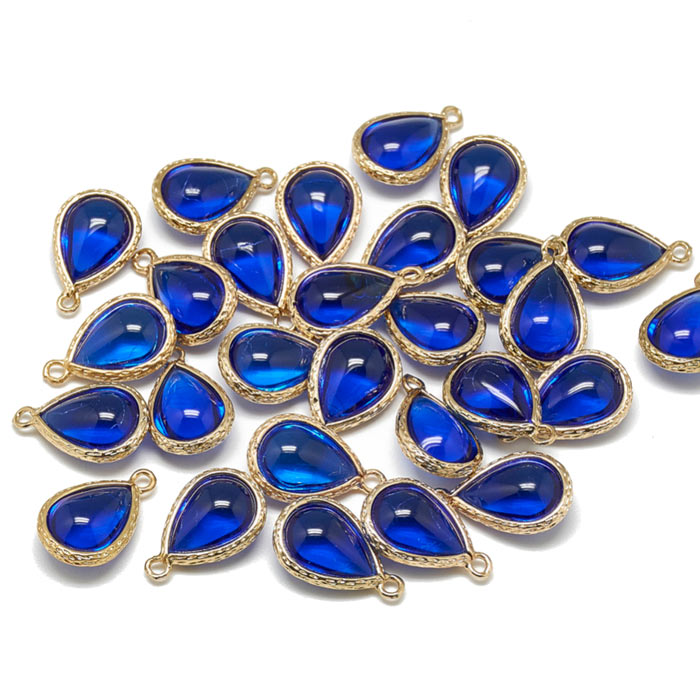Glass charm, gilded smooth teardrop, dark blue, 18x11mm, 1pc.