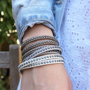 Nappa cord, gray with round silver-plated studs, 6mm, 20cm.
