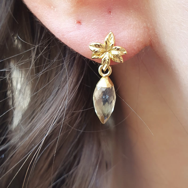 Ear stud, soft flower with eye, sterlingsilver, 7.8x8 mm, 2 pcs.