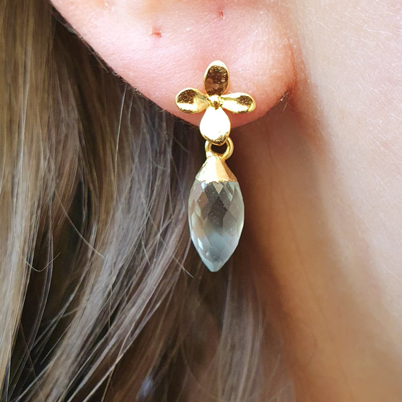 Ear stud, flower with 4 leaves and loop on the back, gold-plated silver, 8x8 mm, 2 pcs