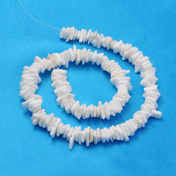 Mother of pearl, strand, flat uneven square w. hole, white, approx. 10x8x2mm, ca. 160pcs
