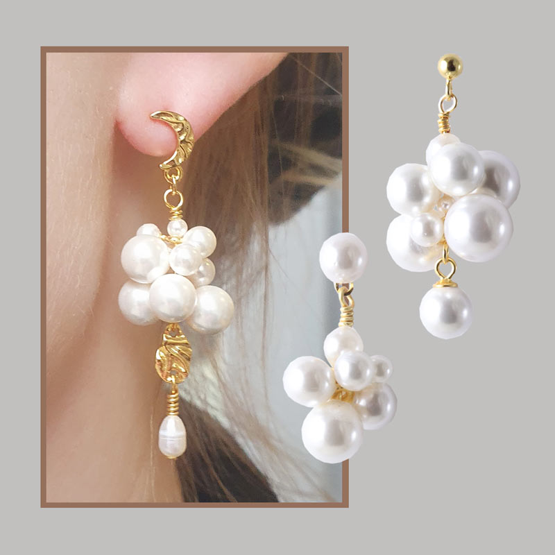 Stud earrings, uneven surface, crescent moon with loop, 9.5x5 mm, gold-plated silver, 2 pcs.