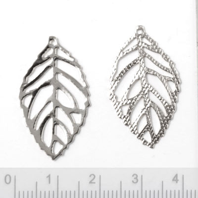 Silhouette-charm, steel-coloured, outlined leaf, 30x25mm, 2pcs.