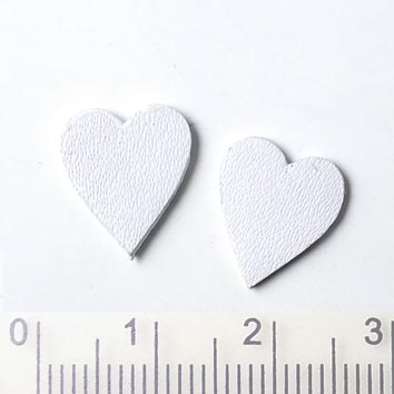 Leather heart, white, fully dyed, 11x13 mm, 2pcs.