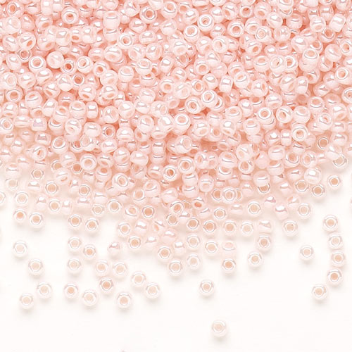Matsuno seed bead #11, pastel pink, opaque, 2x1.6mm, 40gr, ca. 4100pcs, 