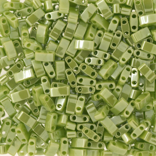 Half-Tila bead, opaque with luster, chartreuse green, 5x2,3mm, 5gr, ca. 130pcs
