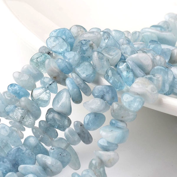 Aquamarine, strand, small nuggets, A-grade, ca. 8x4x2 mm, ca. 95 pcs.