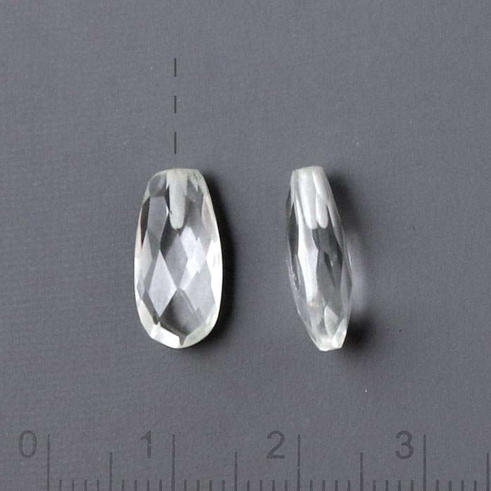 Mountain quartz teardrop, flat, half-drilled, closely faceted, clear, 14x7x5mm, 1pc