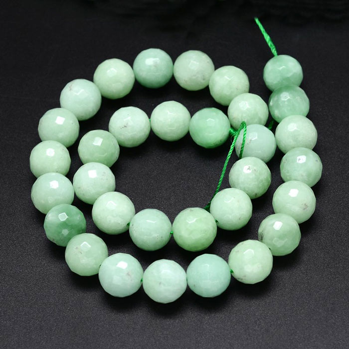 Burma Jade bead, full strand, facetted, light green, round, 6mm, approx. 60pcs