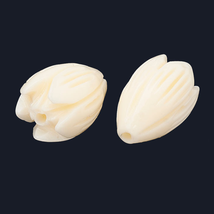 Synthetic coral bead, off-white, flower bud, 11.5x8.5 mm, hole 1 mm, 4 pieces.