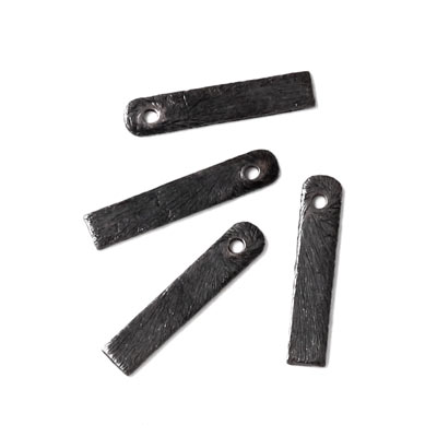 Black brass, brushed, oblong square with hole, 18x4mm, 4pcs.