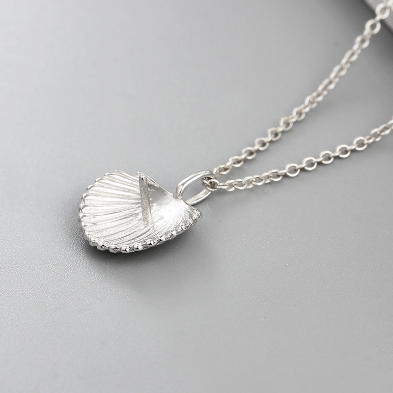 Pendant, Sea shell with loop and peg for pearl, gold plated silver 15x12x3mm, 1pc