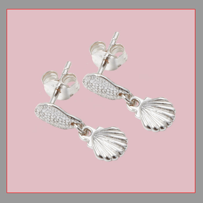 Pendant, shell with loop, silver, 8x6.5 mm, 2 pcs.