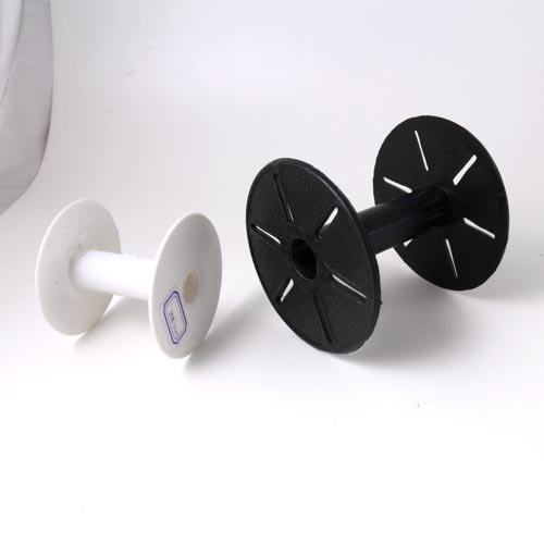 Spools, plastic, assorted small sizes, 5-8x6-9cm, 10pcs.
