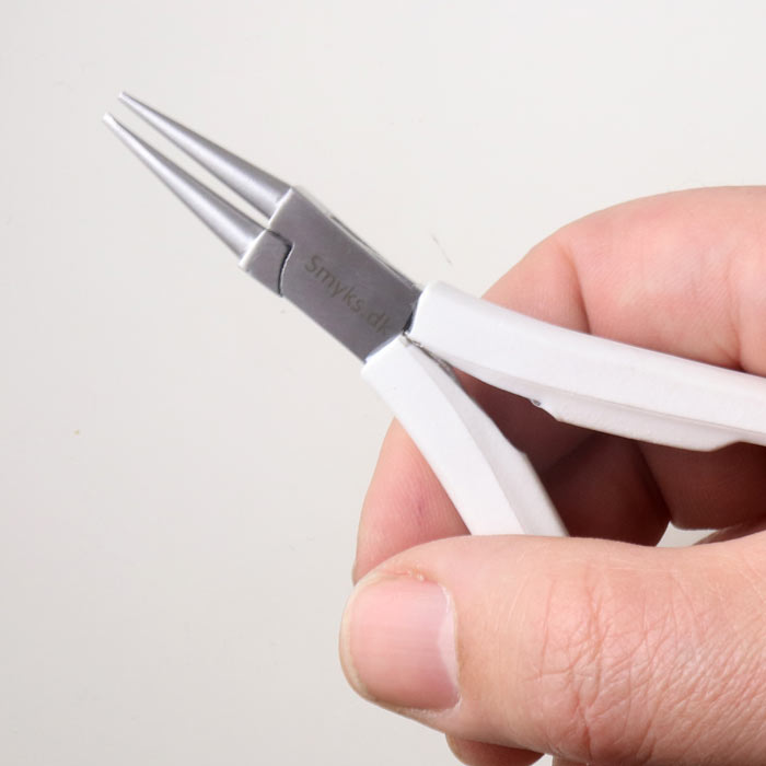Round-nose pliers, with 1,5 mm cone tips, white, 12x9cm, 1pc