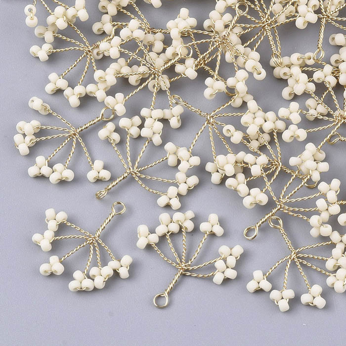 Seed bead pendant, beige, 15x20 mm, 2 pc.