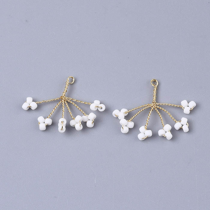 Seed bead pendant, white, 15x20 mm, 2 pc.
