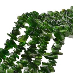 Diopsid, Strang, kleine Nuggets, grade A+, ca. 5x10x2 mm, ca. 150 Stk.