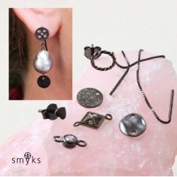 Ohrstecker, Herz, geb&uuml;rstet, oxidiertes Silber, Breite 4 mm, L&auml;nge 14 mm, 2 Stk