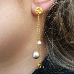 Ohrstecker, unebene M&uuml;nze mit Loch, matt, vergoldetes silber, 10x13 mm, 2 Stk.