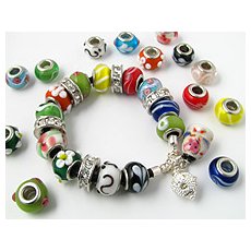 Glass beads for bracelets