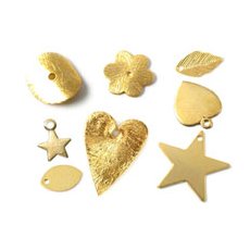 Flat pendants, coins, hearts, stars