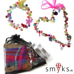 DIY Weihnachtsschmuck mit Perlen, Band, versilbertem Draht. Alles, was Sie brauchen. 1 Set.