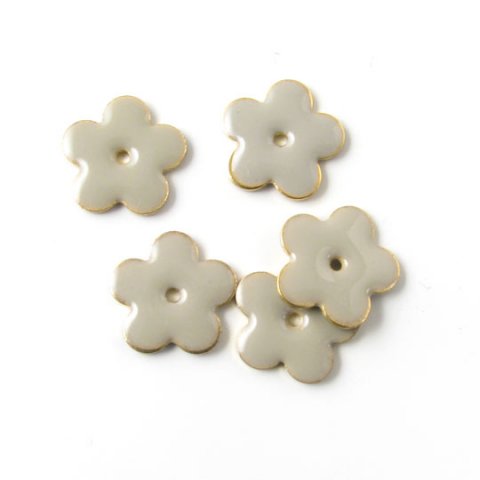 Enamel, light grey flower, gilded, hole in the middle, 12mm, 4pcs.