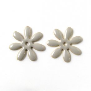 Emalje, varm lysgr margurit-form, f.s 18mm, 2stk