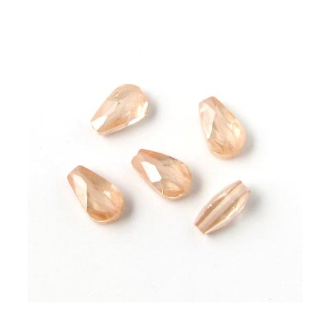 Zirkonia, flad dr&aring;be, lys brun, 7 x 5 mm.