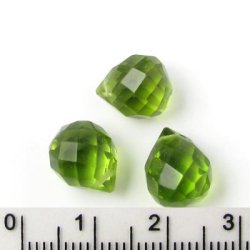 Kristalle, grn, facettierte Tropfen, kurz, 11x8 mm, 2 Stk.