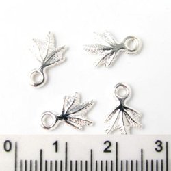 45-50 Stk., silberfarbene Perlen, Blatt, Anh&auml;nger, 12x8 mm