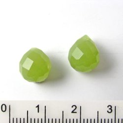 Kristalle, lime-grn, facettierte Tropfen, kurz, 11x8 mm, 2 Stk