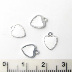Emaille-Anh&auml;nger, klein, wei&szlig;es Herz, mit &Ouml;se, 10x7 mm, 6 Stk.