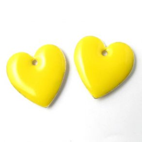 Enamel charm, yellow heart, 16x16mm.