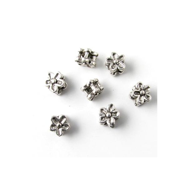 30 Stk., oxidierte Perlen, 2-Schichten, Blume, 5,5x4,5 mm