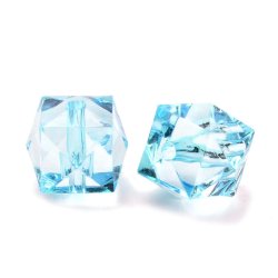 Acrylperle, quadratisch facettiert, hellblau, 8x8x7,5 mm, 100 St&uuml;ck.