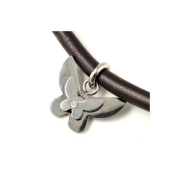 Butterfly charm w. crystal in the middle, stainless steel, 22x17mm, wíth eye and jump ring. 1pc.